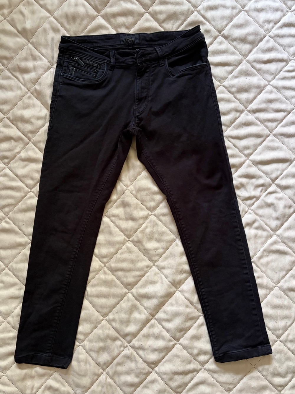 Rare Rabbit’s Nairobi Black Men's Slim Fit Jeans. Size 32X28